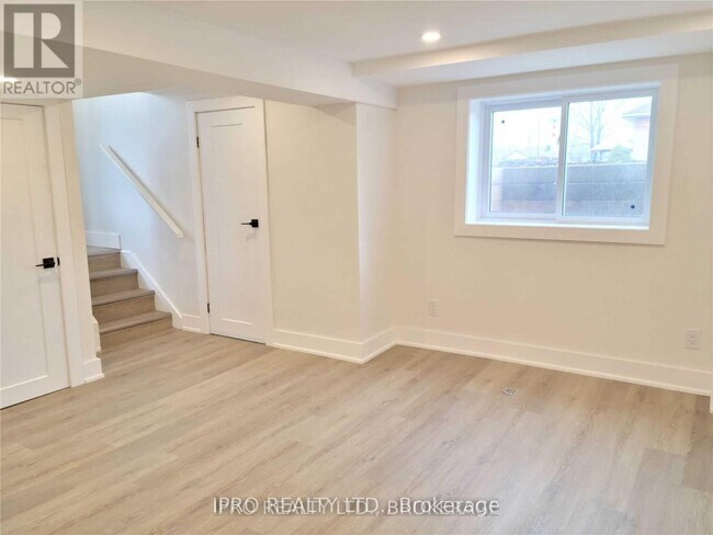 Photo du bâtiment - 371 E 28th St