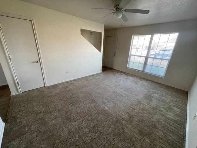 Building Photo - 4408 Abigail Dr