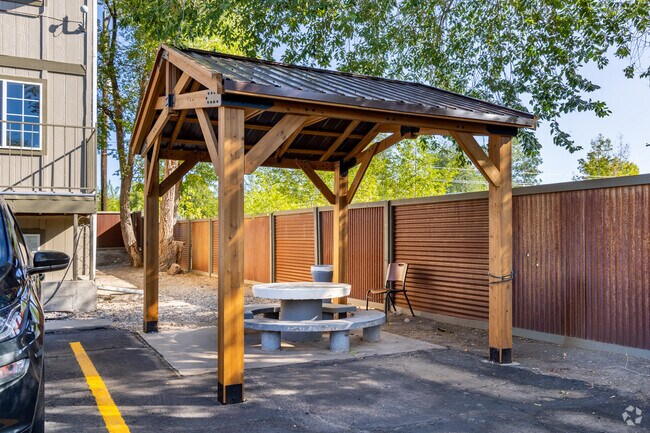 Área de picnic - SLICK ROCK APARTMENTS