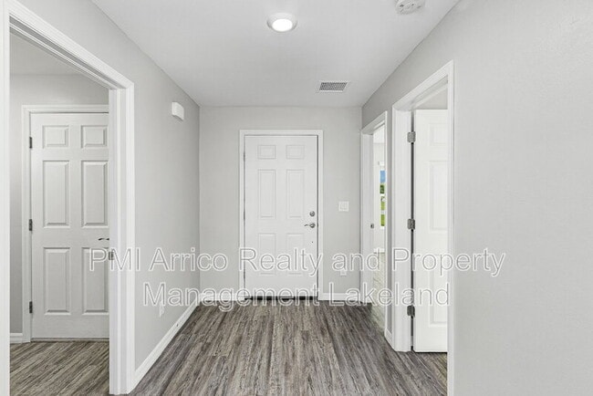 Building Photo - 1139 Indies Wy