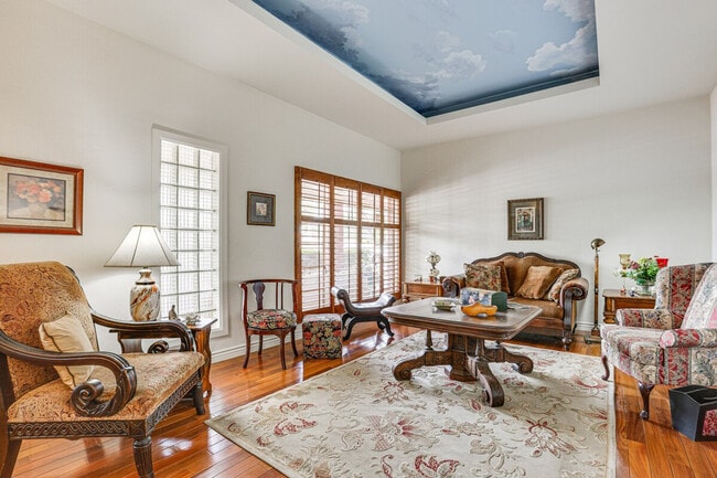 Foto del edificio - 107 W Windsor Ave