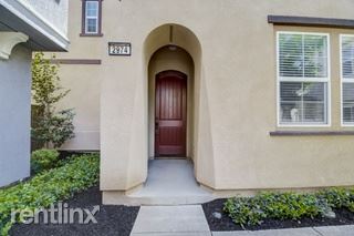 Foto principal - 3 br, 3 bath House - 2974 Bella Dr