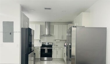 Building Photo - 13361 SW 143rd Terrace