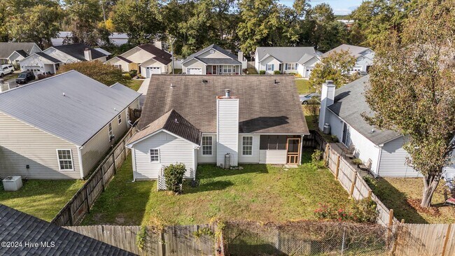 Building Photo - 607 Jimmies Creek Dr