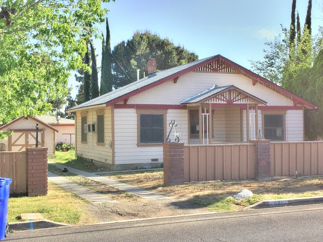 Primary Photo - Juniper Villa Apartments