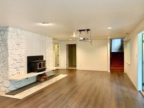 Building Photo - 18530 92nd Ave NE