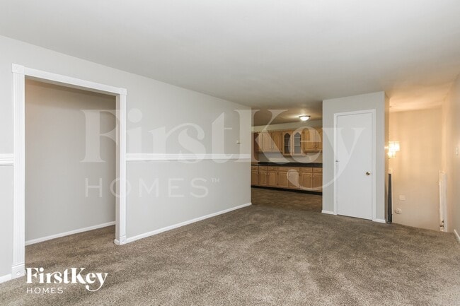 Building Photo - 8634 Lighthorse Dr