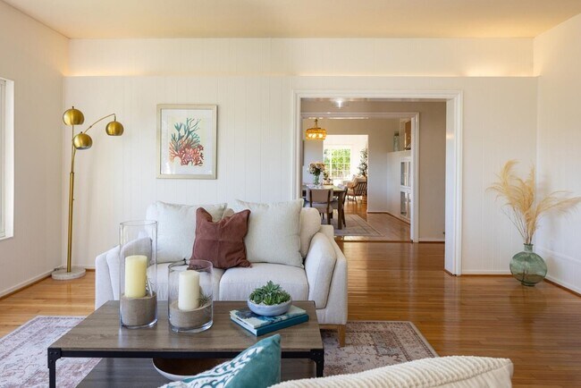 Foto del edificio - 3050 Ribera Rd