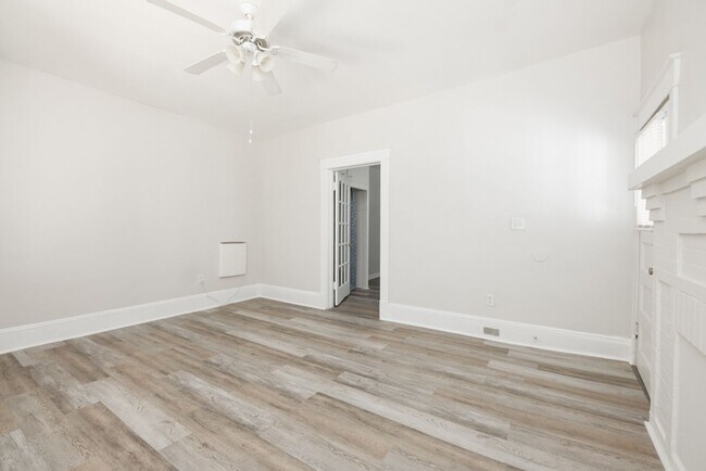 Building Photo - 747 Park Avenue