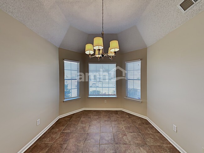 Building Photo - 9875 Tremont Drive