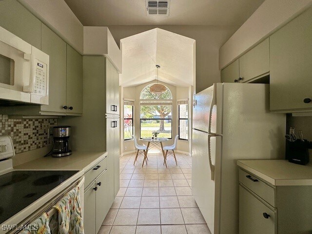 Building Photo - 13111 Regent Cir