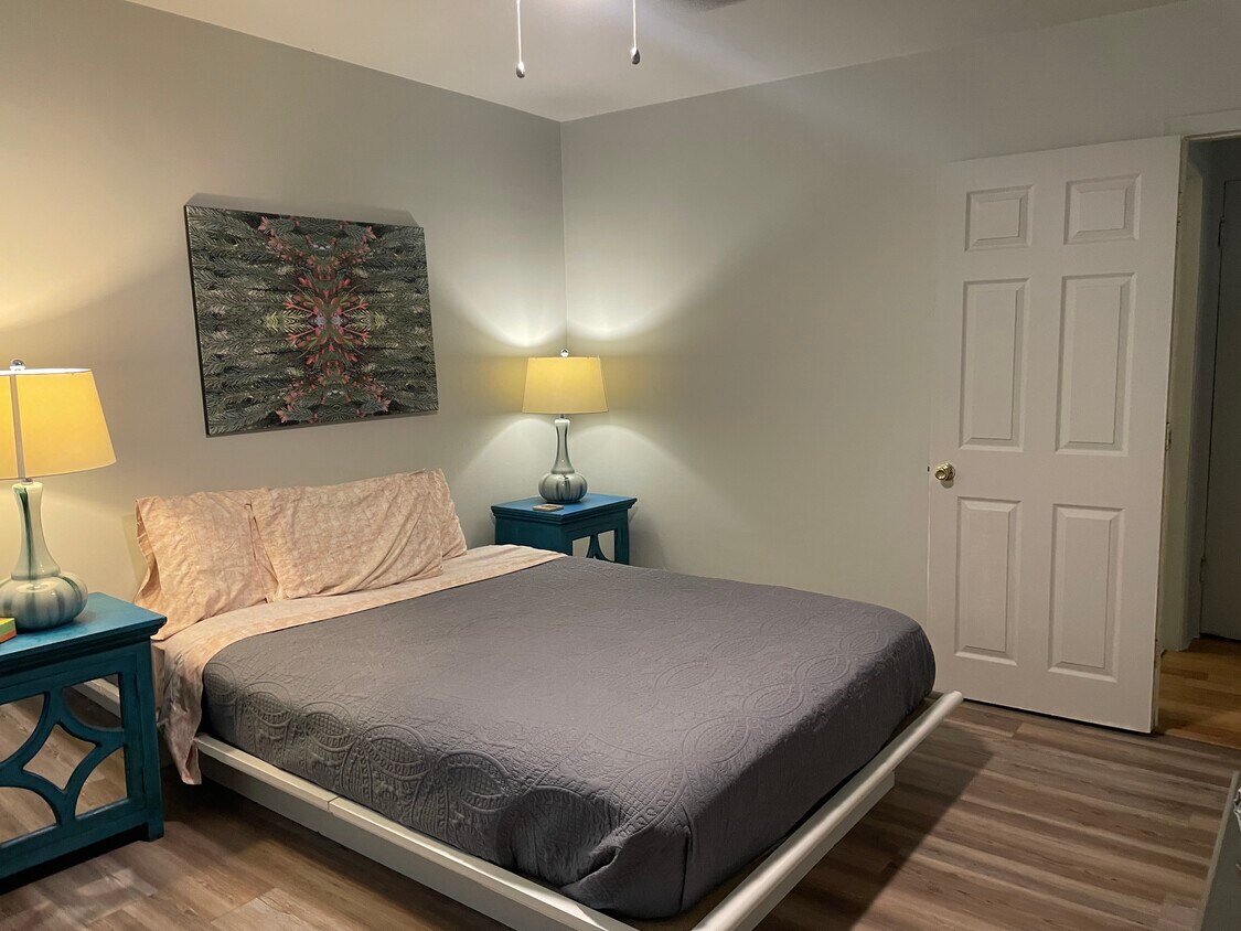 Foto del edificio - Furnished Room Rentals 4-6 month rental