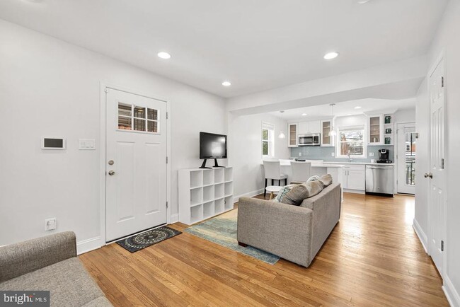 Foto del edificio - 5027 11th St NE
