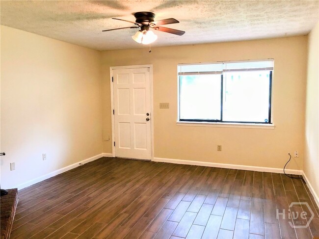 Foto del edificio - 408 Lexington Heights