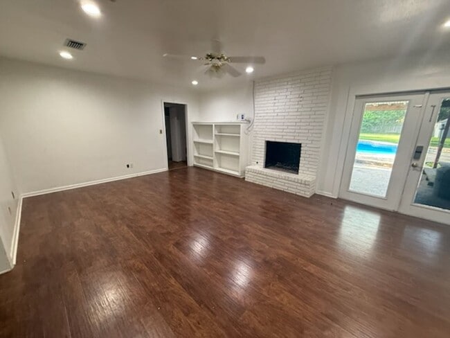 Building Photo - INGROUND POOL (INCLUDED IN RENT)
