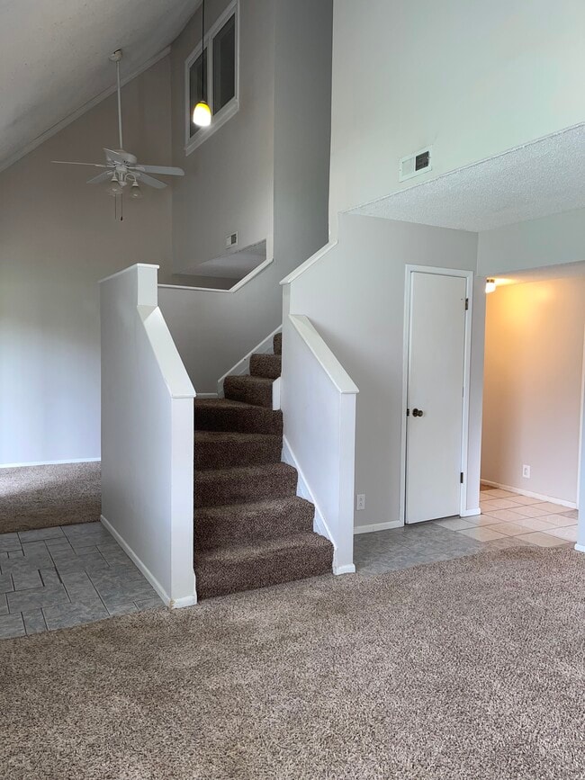 Livingroom - 207 Wisconsin St