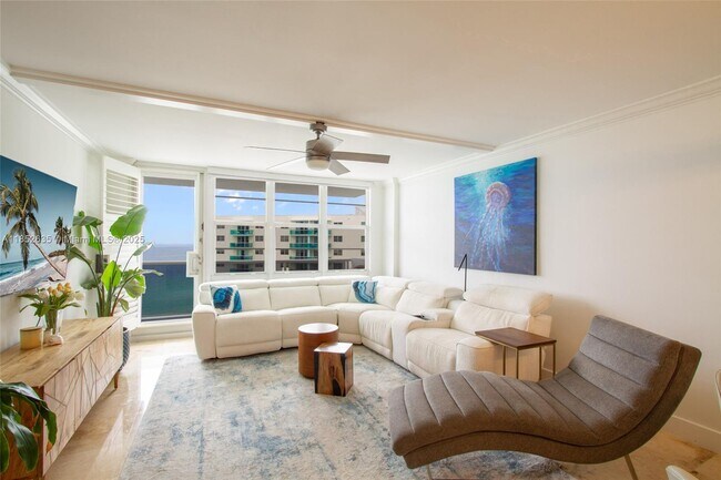 Building Photo - 3725 S Ocean Dr