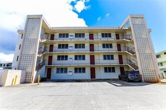 Building Photo - 1747 Pali Hwy