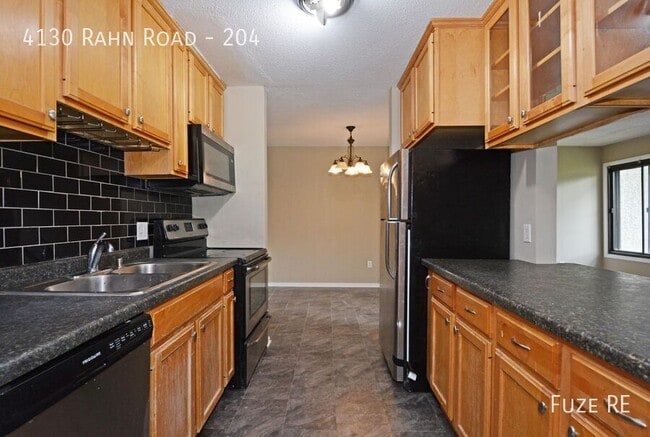 Foto del edificio - 4130 Rahn Rd