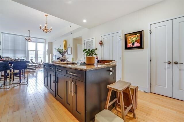 Foto del edificio - 1125 Maxwell Ln