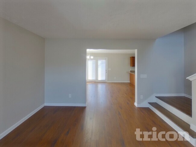 Foto del edificio - 916 Coolidge Ct