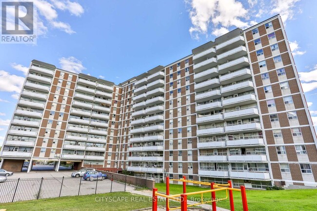 Building Photo - 100-100 Rowena Dr