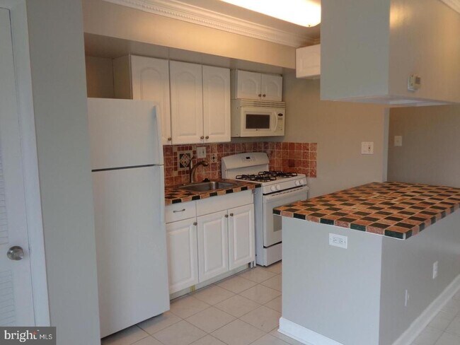 Foto del edificio - 3400 25th St S