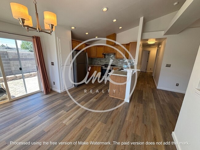 Building Photo - Newly updated Chichester Estates home