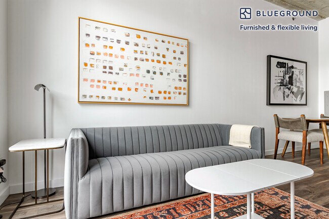 Foto del edificio - 61 W Erie St