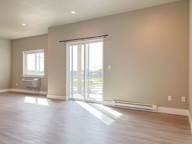 Foto del edificio - Pet Friendly 2 bed/ 2 bath unit at Soldier Ridge!