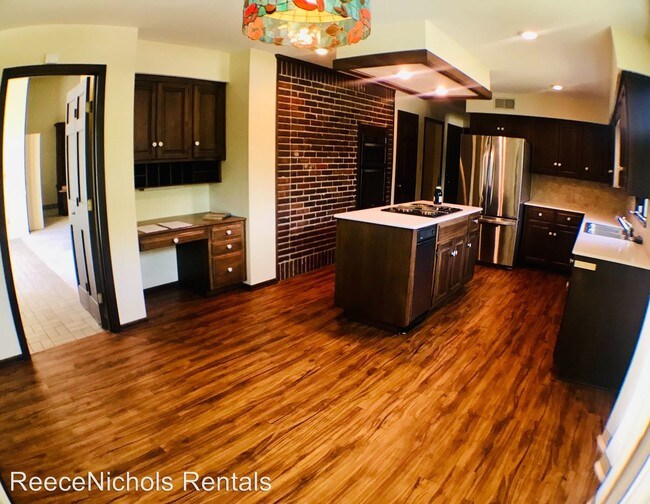 Building Photo - 3 br, 3 bath House - 4609 W 113th Terrace