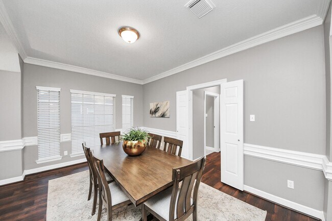 Foto del edificio - 8618 Aldeburgh Ct