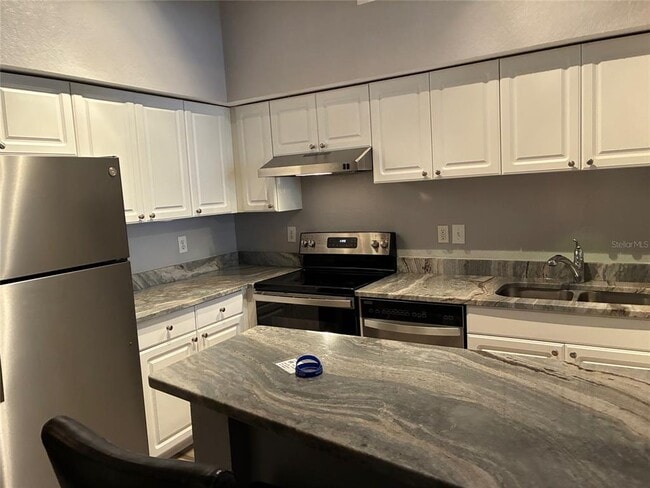 Building Photo - 501 S Moody Ave