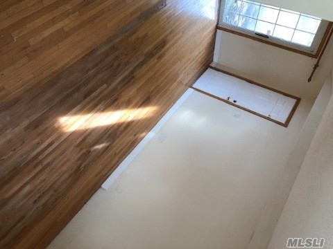 Building Photo - 35 Maybrook Rd