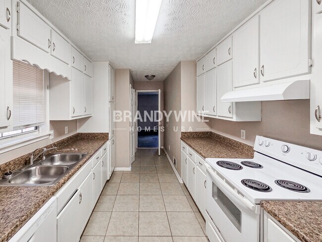 Foto del edificio - 235 Winston Dr