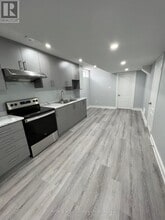 Building Photo - 11 Daleridge Crescent