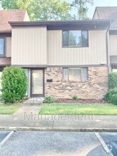 Building Photo - 1058 Willow Green Dr
