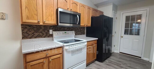 Building Photo - 420 Shenandoah Ct
