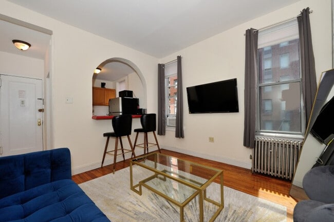 Foto del edificio - 342-344-344 E 92nd St