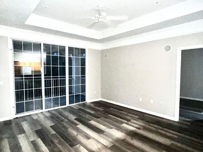 Foto del edificio - 2 Bedroom 2 Bath Hamptons at Metrowest Condo