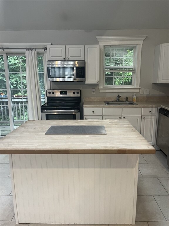 Building Photo - 272 Bedford St