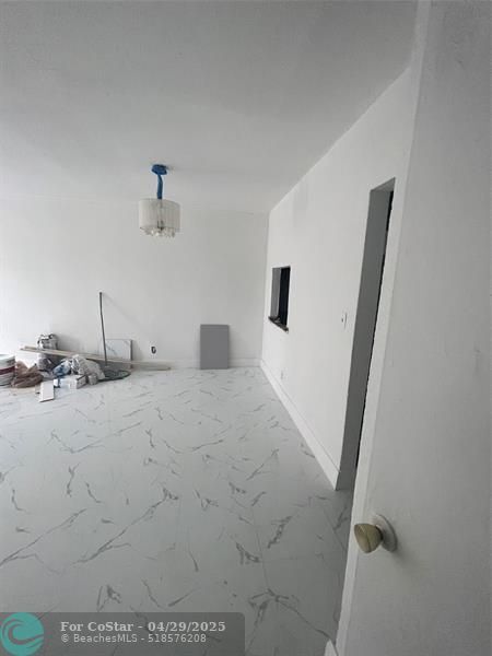 Foto del edificio - 7720 SW 10th St