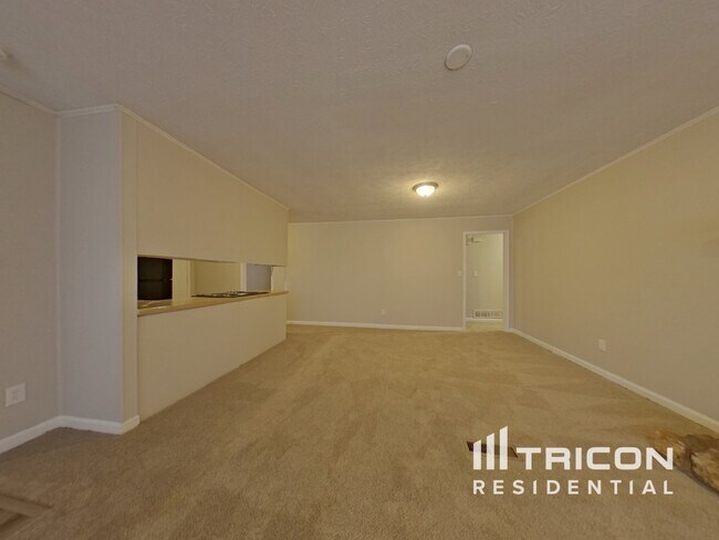 Building Photo - 5020 Horton Pl