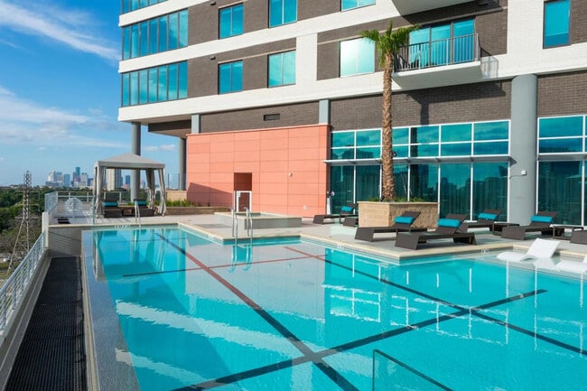 Foto del edificio - 2022 Holcombe Blvd