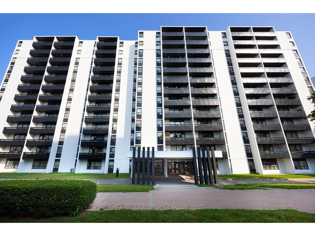 Building Photo - Promenade Court Apartments