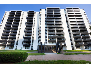 Building Photo - Promenade Court Apartments