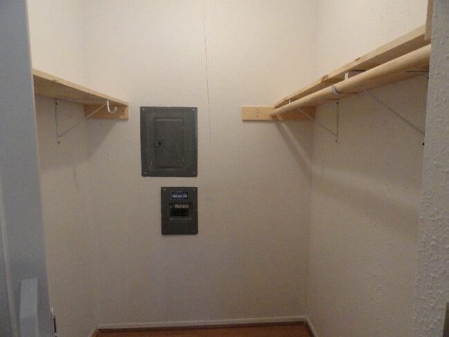 Building Photo - 9522 Pagewood Ln