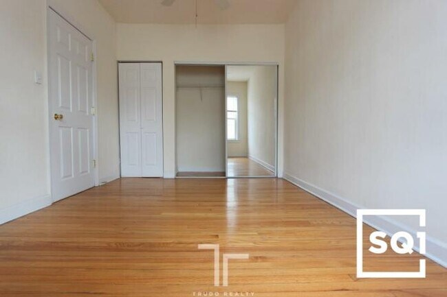 Foto del edificio - 2 bedroom in Chicago IL 60640