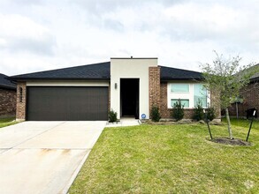 Building Photo - 7915 Murciana Dr