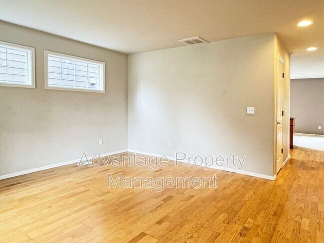 Building Photo - 1235 SE Brookside Way